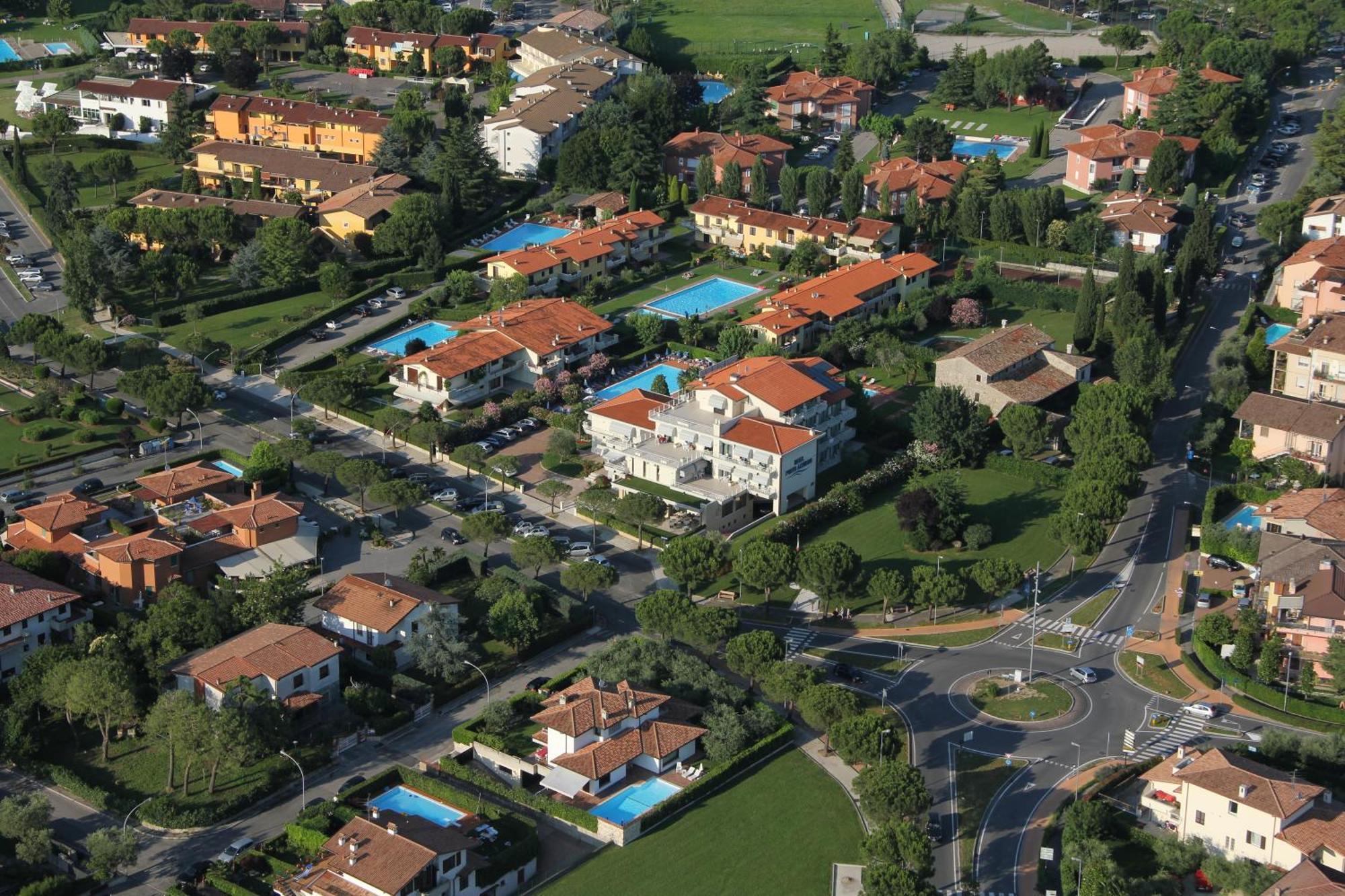 Hotel Porto Azzurro シルミオーネ エクステリア 写真